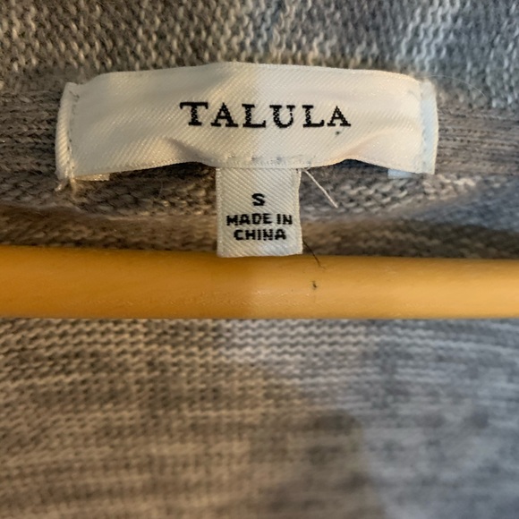 Aritzia Talula grey cashmere blend cardigan - Picture 3 of 8